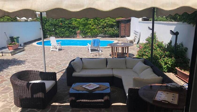 Villa con piscina – Pt54