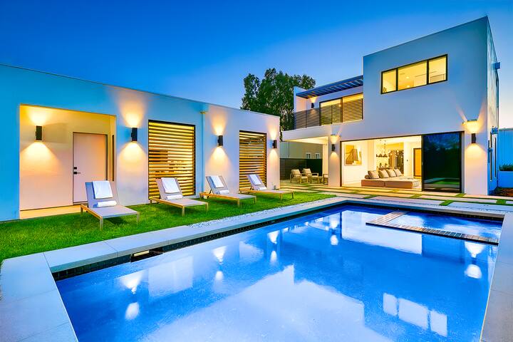 The Masterpiece Melrose Villa gallery image 5