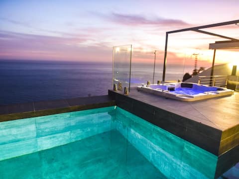 Magnificent 4 bedroom villa with stunning views