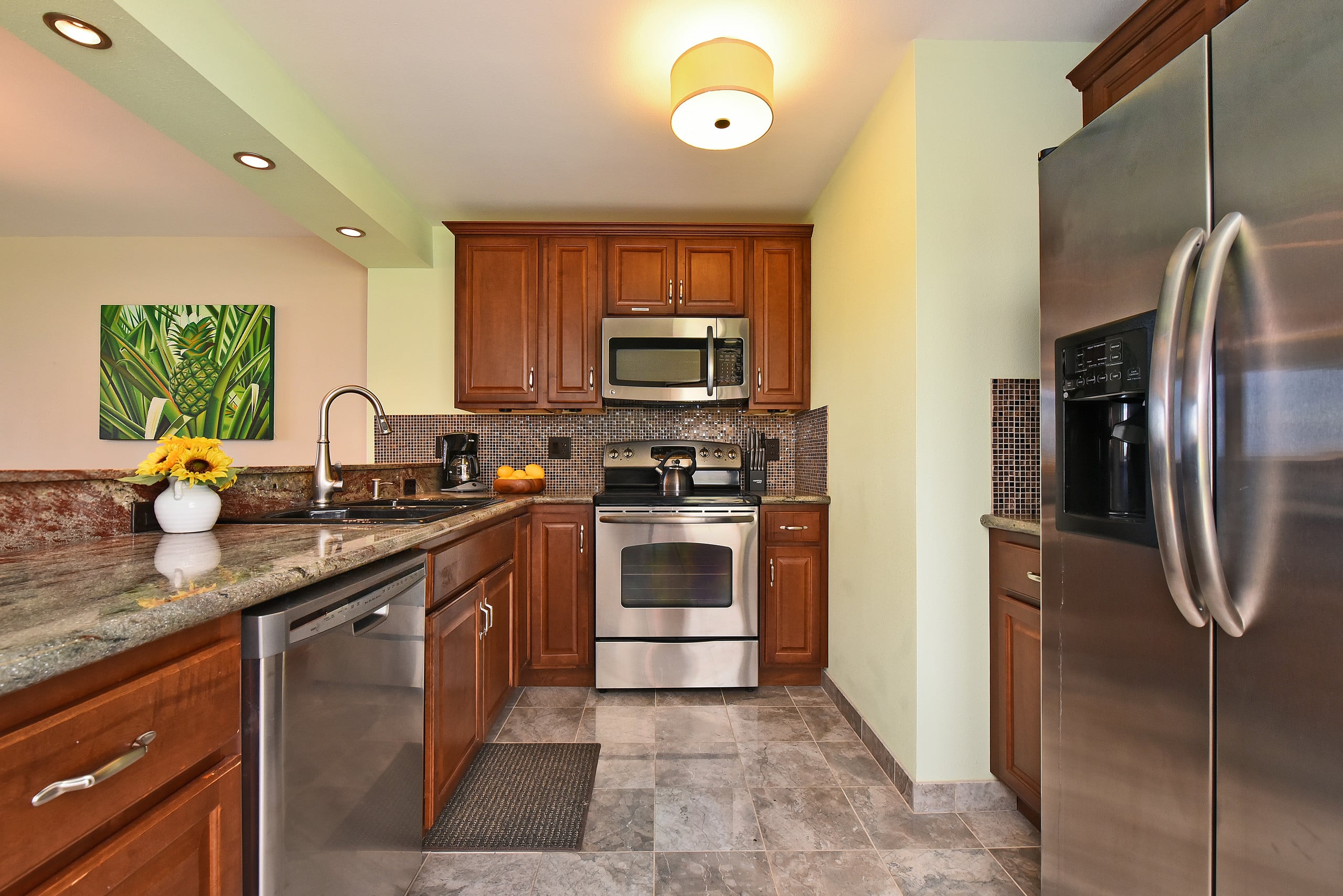 Condo in Lahaina · ★4.15 · 1 bedroom · 2 beds · 1 bath - Image 6