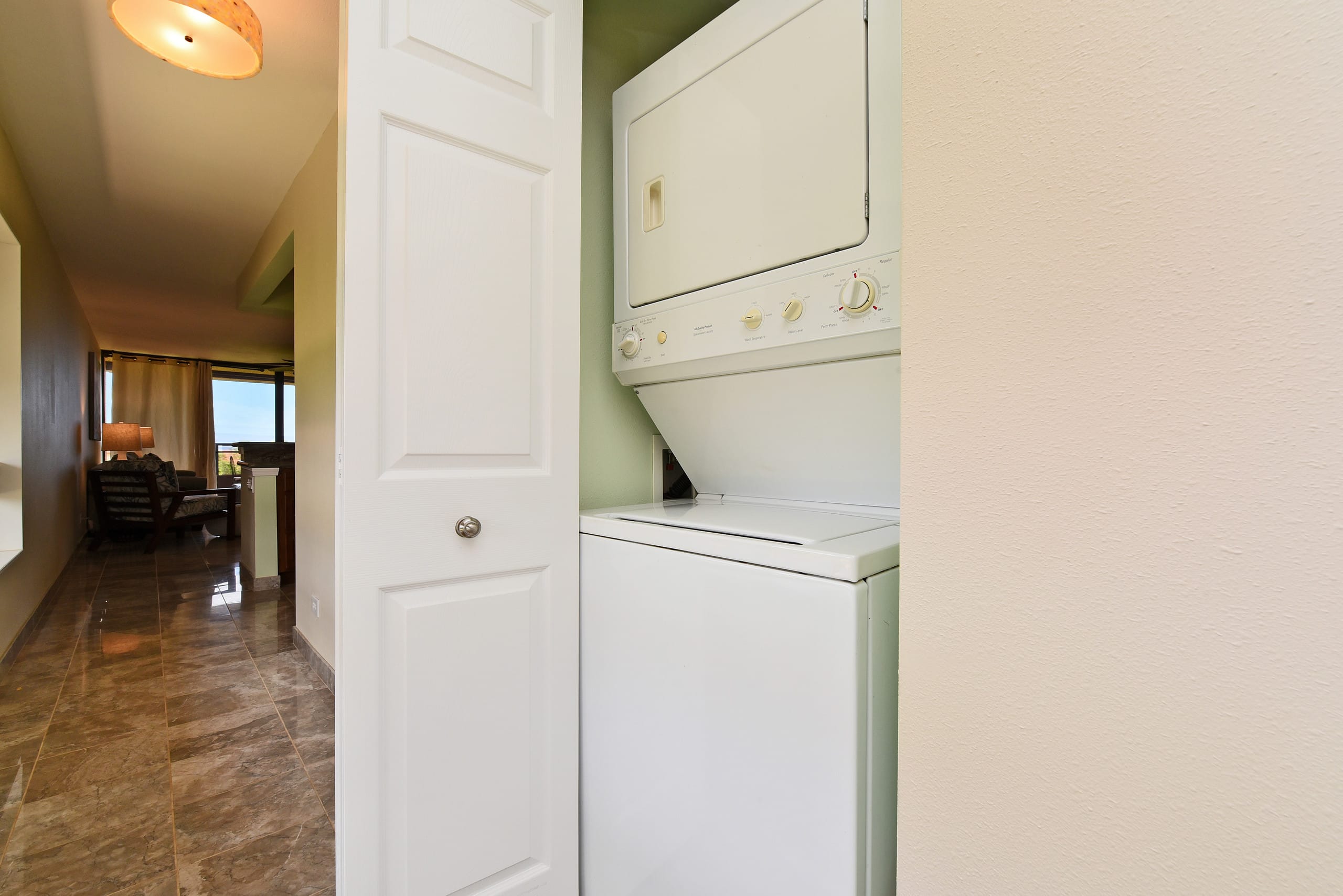 Condo in Lahaina · ★4.15 · 1 bedroom · 2 beds · 1 bath - Image 22