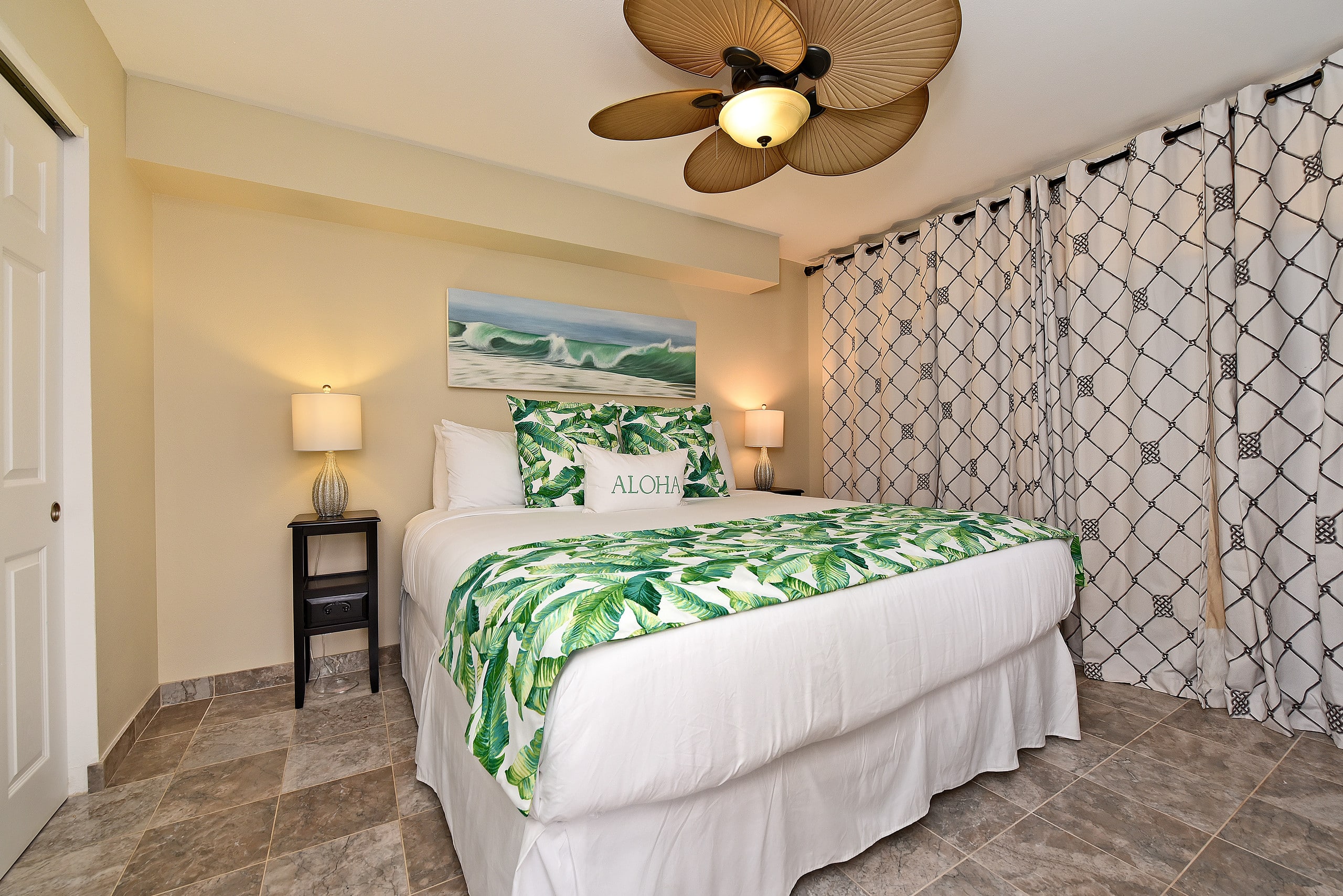 Condo in Lahaina · ★4.15 · 1 bedroom · 2 beds · 1 bath - Image 13