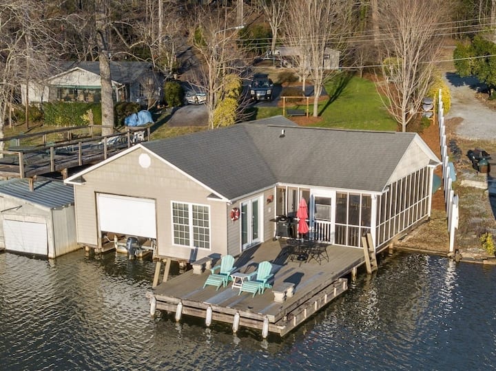 Lake Lanier Vacation Rentals & Homes South Carolina, United States