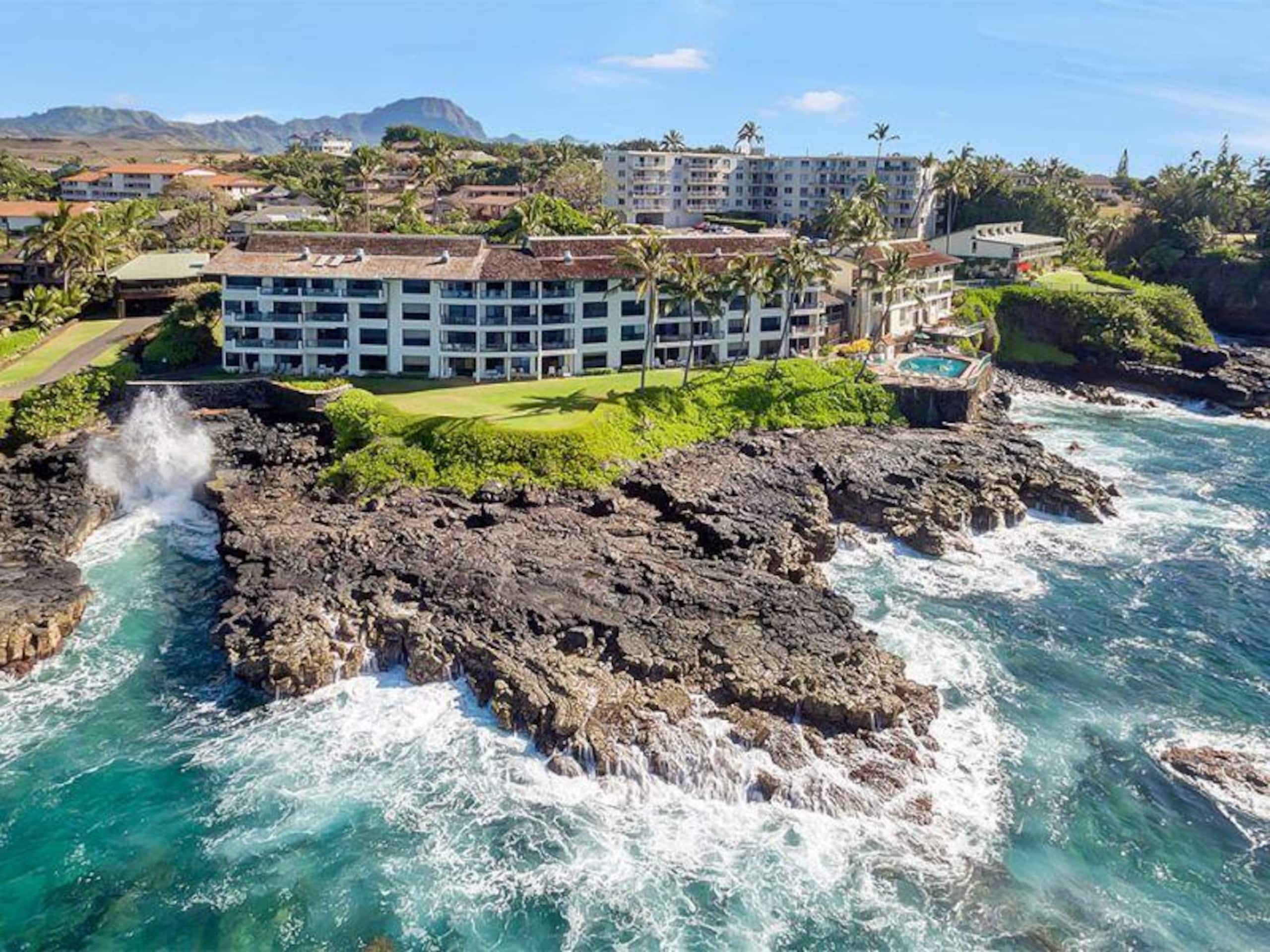 Condo in Poipu · ★4.93 · 2 bedrooms · 3 beds · 2 baths - Image 25
