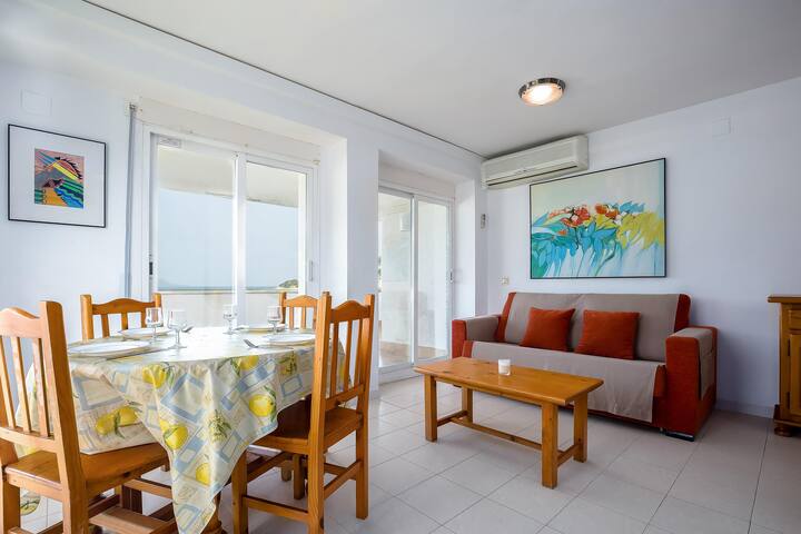 llançà 11 àtic – penthouse direct to the sea with gallery image 5