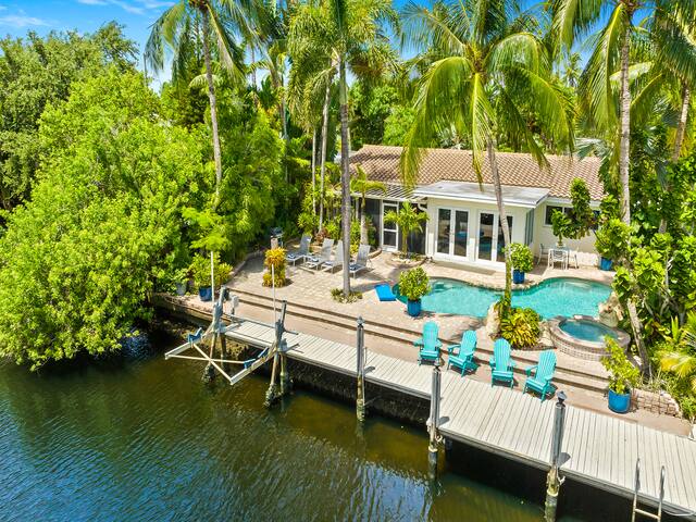 Welcome to Pineapple Paradise! gallery image 4