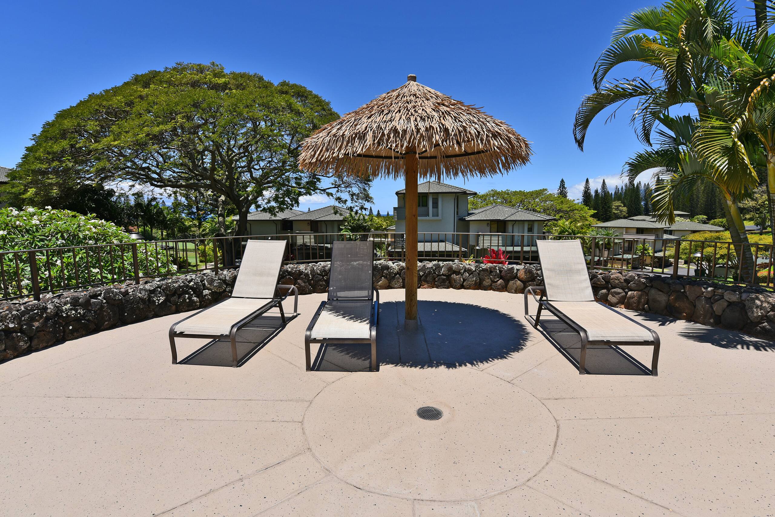 Condo in Lahaina · ★4.89 · 1 bedroom · 1 bed · 2 baths - Image 31