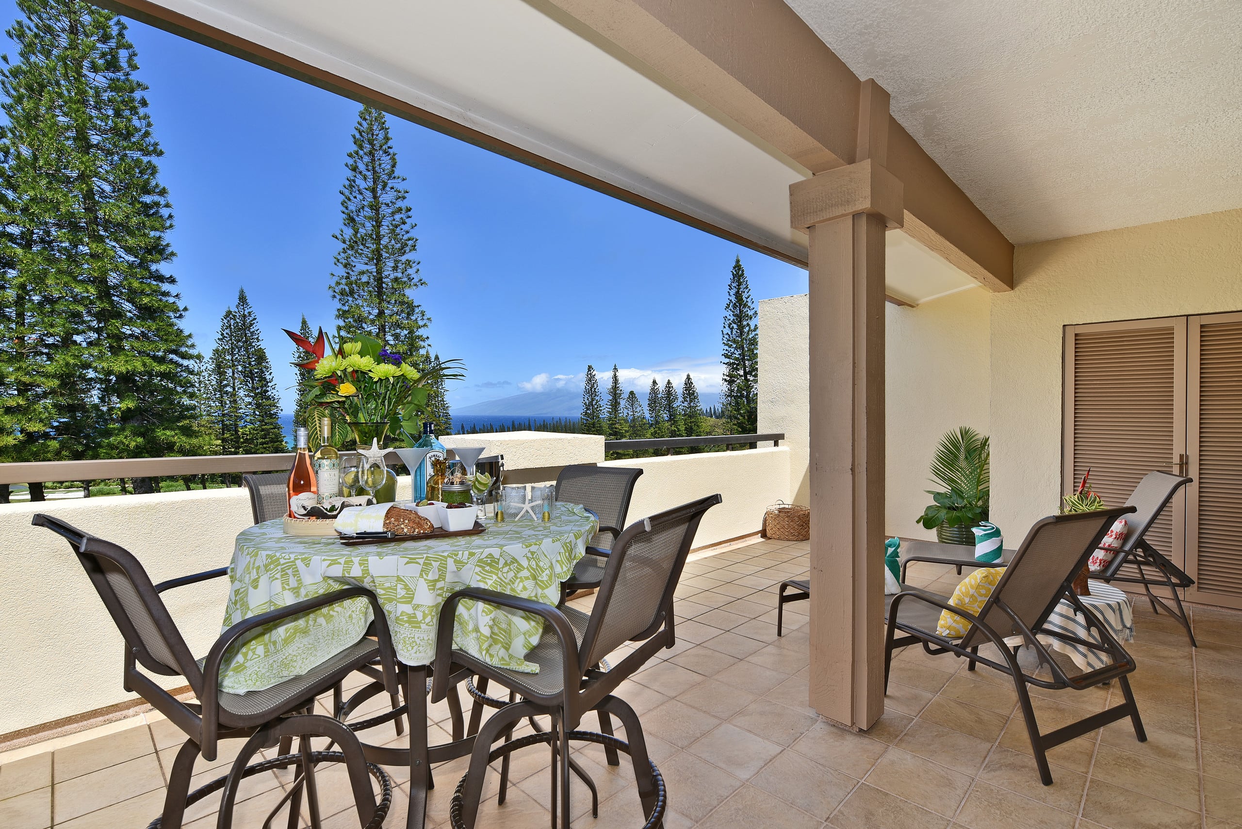 Condo in Lahaina · ★4.89 · 1 bedroom · 1 bed · 2 baths - Image 19