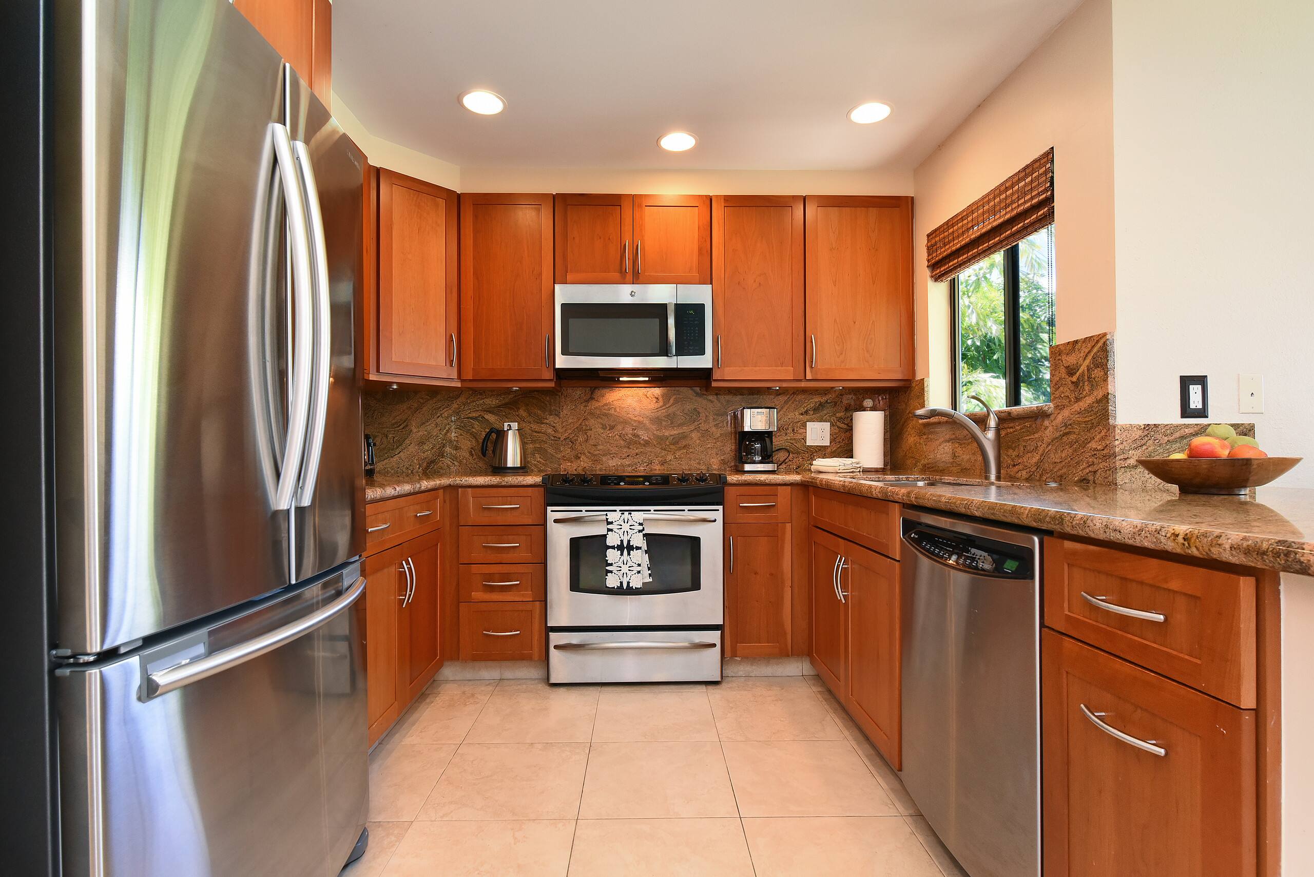 Condo in Lahaina · ★4.89 · 1 bedroom · 1 bed · 2 baths - Image 1