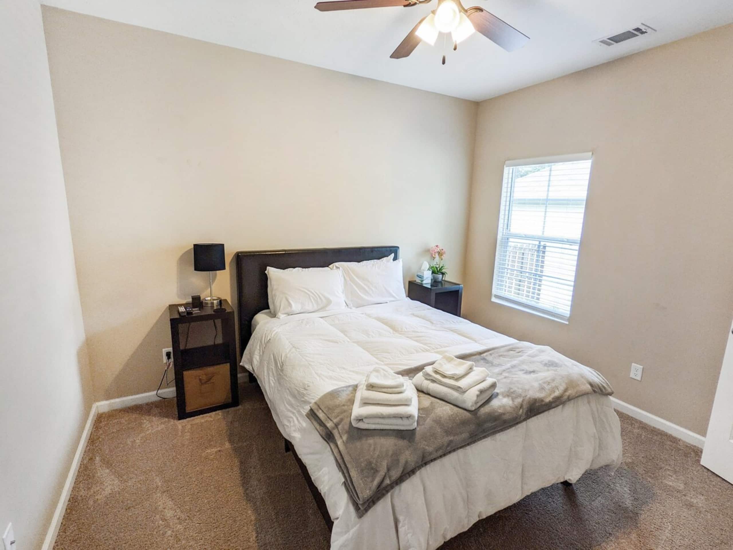 Royal Ivory - Quiet, Modern, Chic - Photo 7