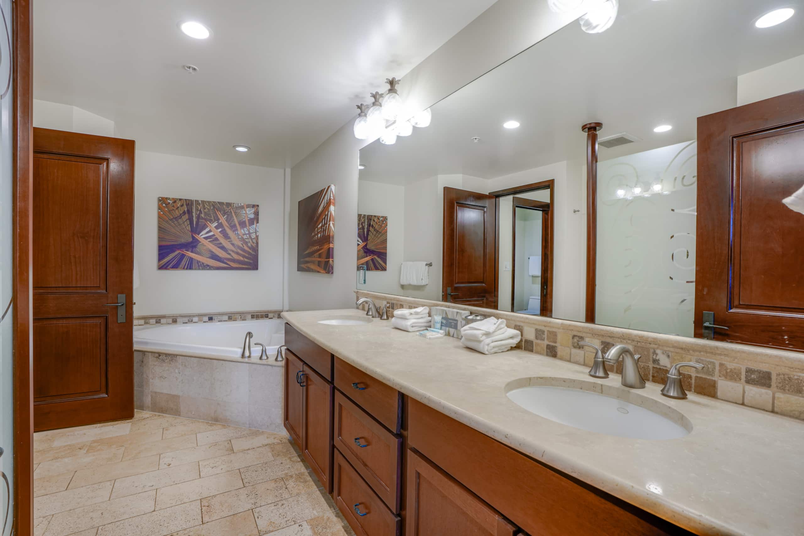 Condo in Kapaa · ★4.95 · 2 bedrooms · 3 beds · 3 baths - Image 10