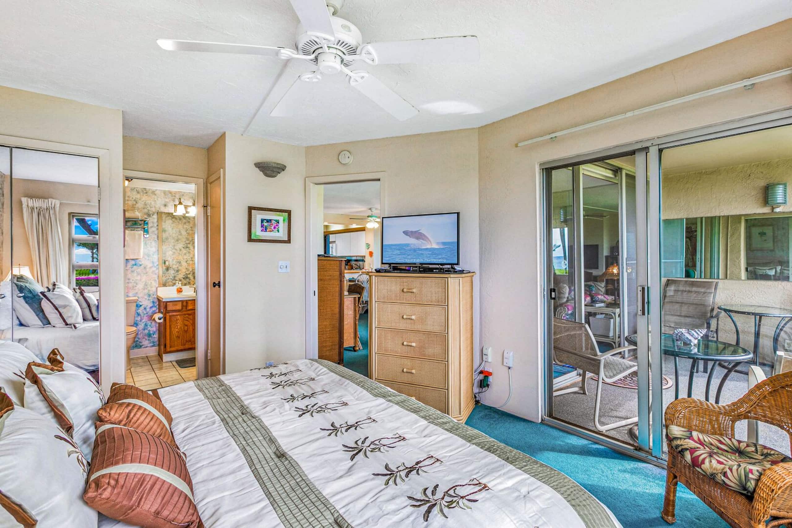 Condo in Kihei · ★4.56 · 2 bedrooms · 2 beds · 2 baths - Image 8