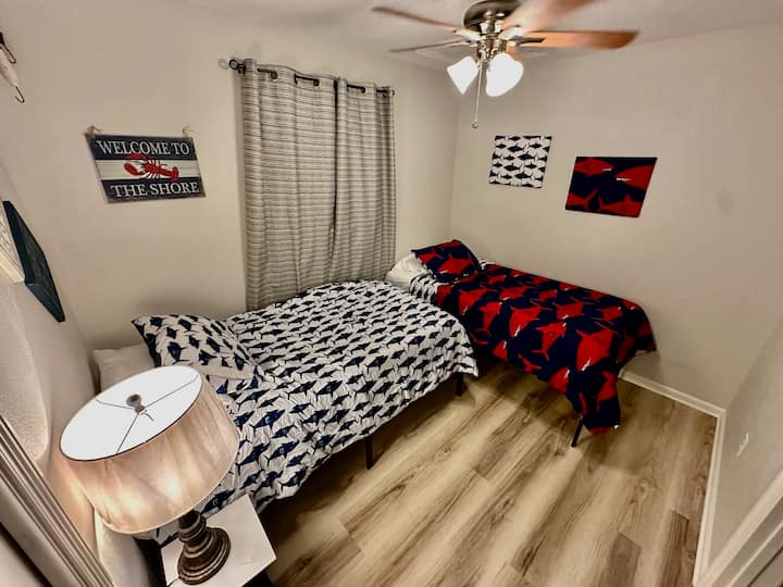 第二间卧室- 2张单人床