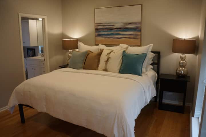 Privésuite 3 - 1 kingsize bed - privé wastafel