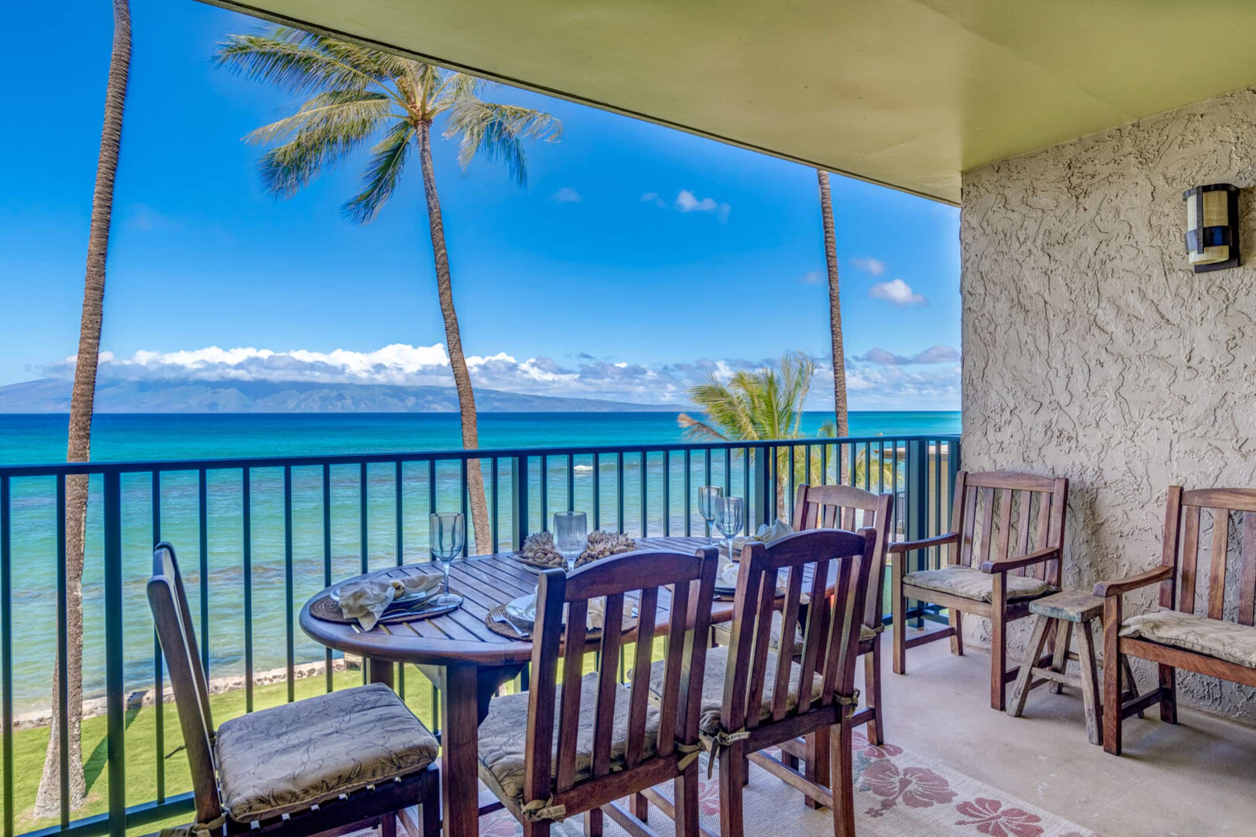 Condo in Lahaina · ★4.79 · 1 bedroom · 2 beds · 1 private bath - Image 1