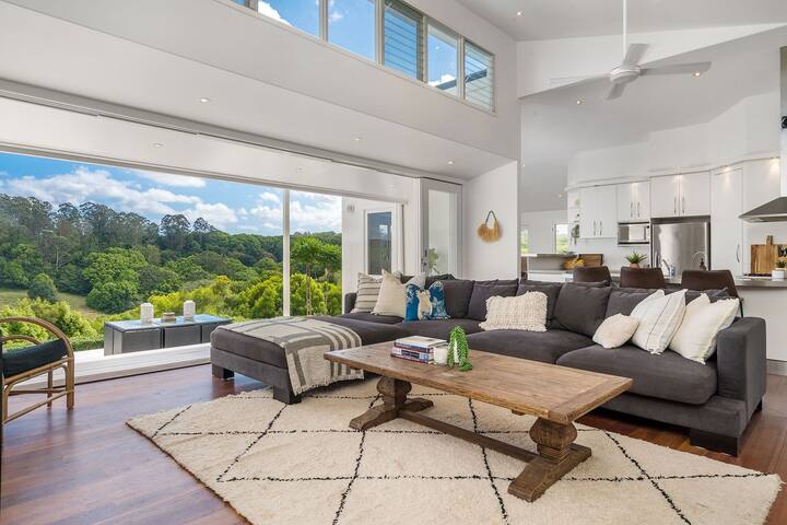 Byrons Brae – luxury hinterland estate with pool gallery image 2