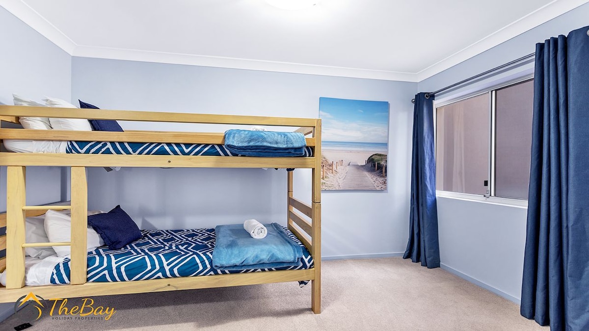 غرفة بطابقين