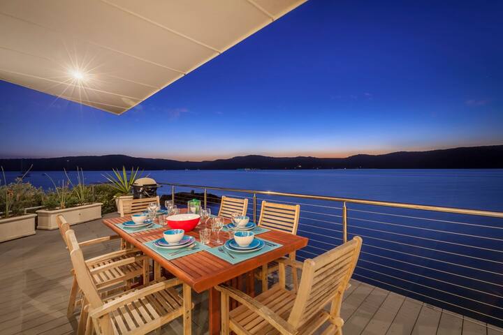 Barrenjoey Beach House by Beach Stays gallery image 2