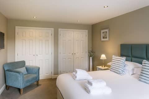 Townhouse at Carus Green - Sleeps 9