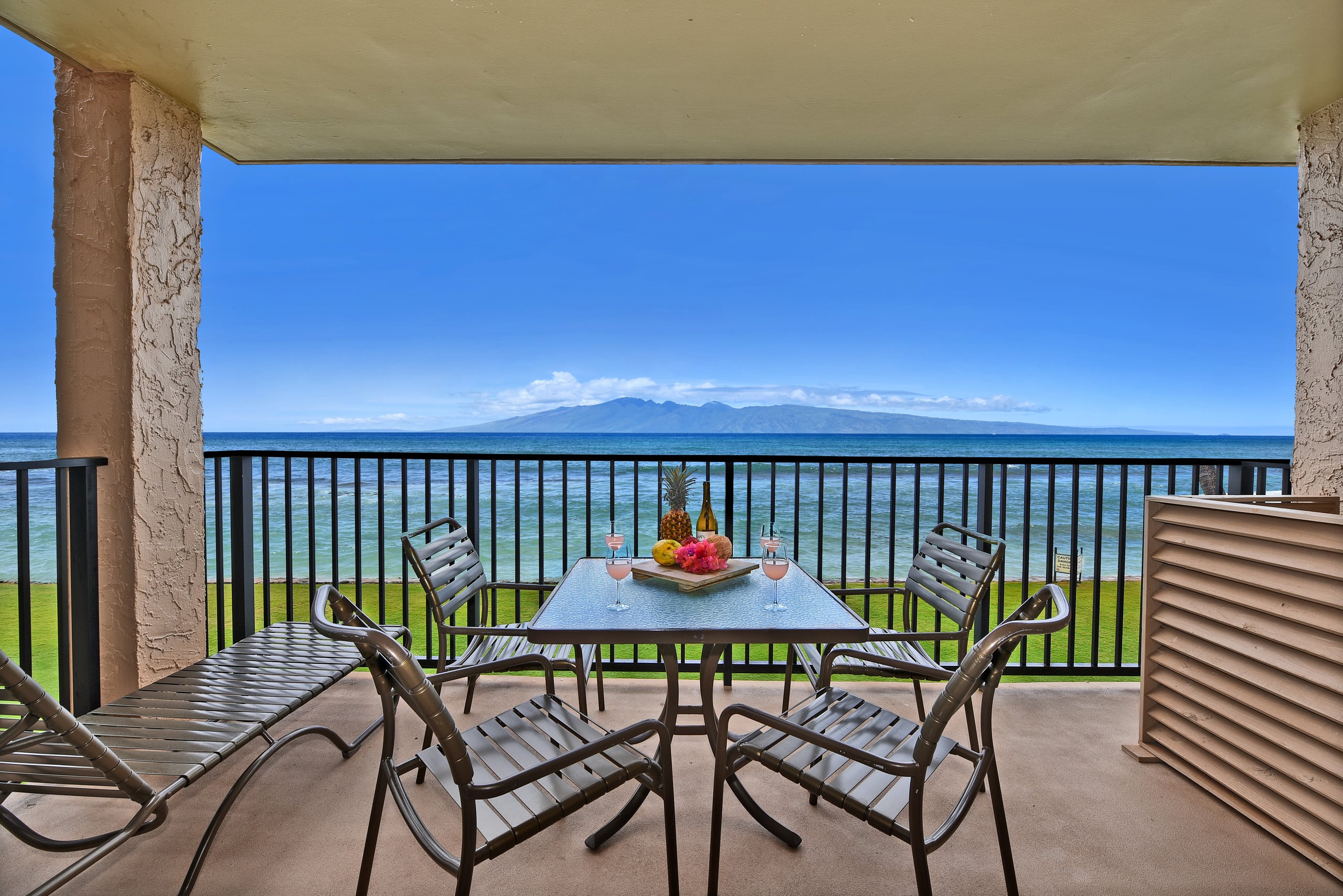 Condo in Lahaina · ★4.95 · 1 bedroom · 2 beds · 1 bath - Image 25