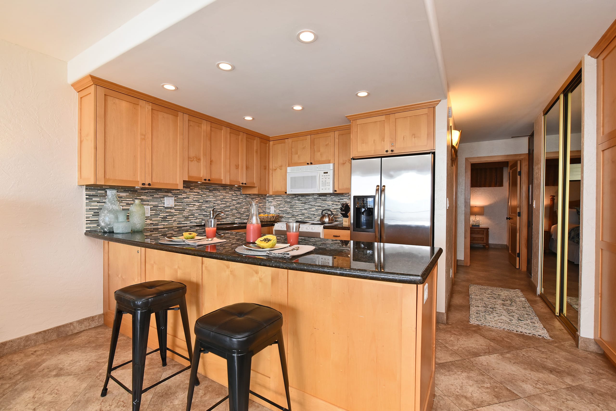 Condo in Lahaina · ★4.95 · 1 bedroom · 2 beds · 1 bath - Image 8