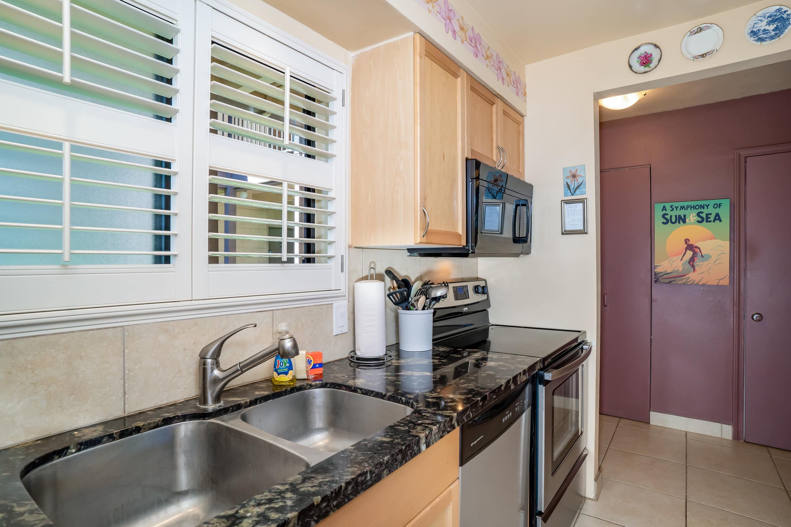Condo in Wailuku · ★4.66 · 1 bedroom · 1 bed · 1 bath - Image 14