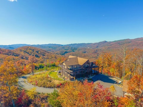 Elevated Living ~ 360° Views ~ Ultimate Privacy!