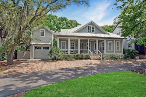 Ocean Oaks 10 - beautiful home steps away from the