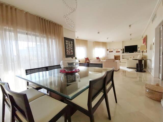 Full Floor Parque Nacoes Prime Apartments Expo30 gallery image 2