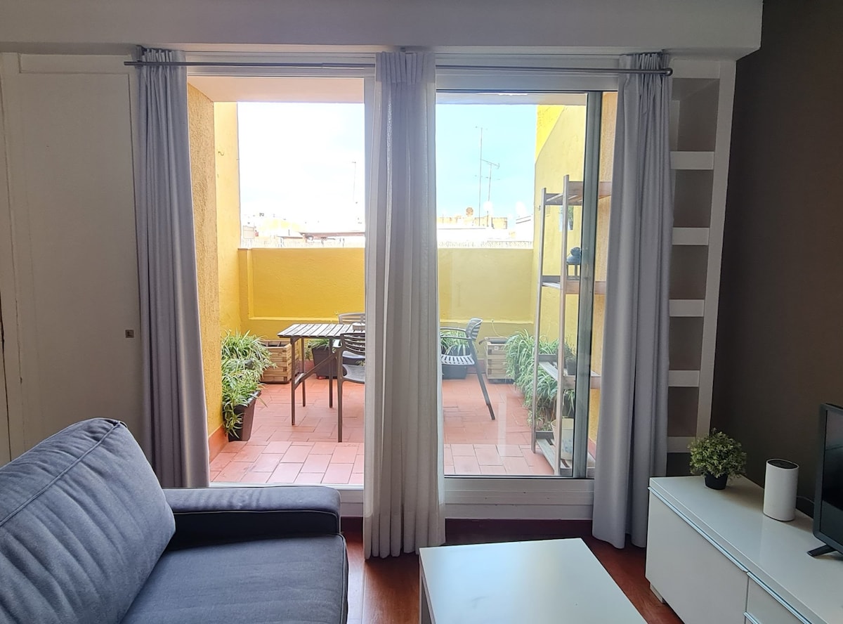 Propiedad de Airbnb exitosa: MUN41 - Sagrada Família private terrace apartment en El Camp De L'arpa Del Clot
