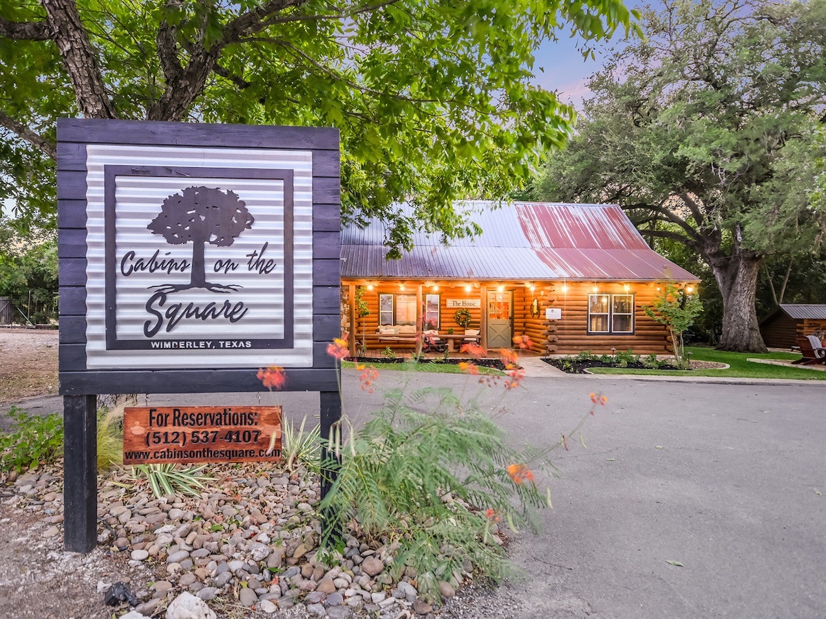 Cabins on the Square in the heart of Downtown Wimb