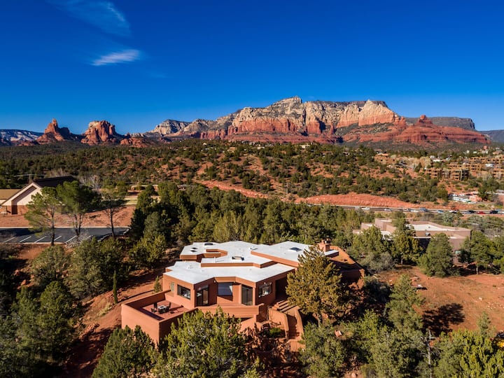 Experience Luxury In Sedona Painted Skysleeps 8 With Stunning Panoramic Views. - Sedona, AZ