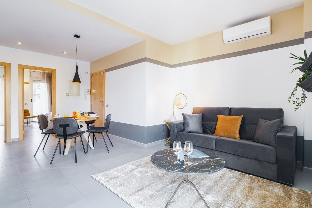 Top Airbnb: Sweett | Callao III in Hostafrancs