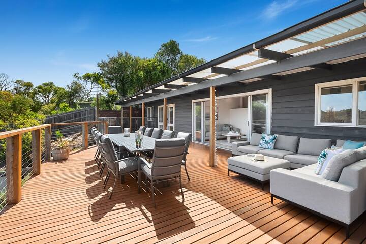Willowdene | Coastal Oasis Pool Spa Tennis Court gallery image 4