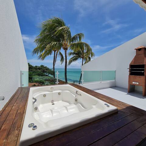 Cobertura na Praia de Maria Farinha with Jacuzzi -