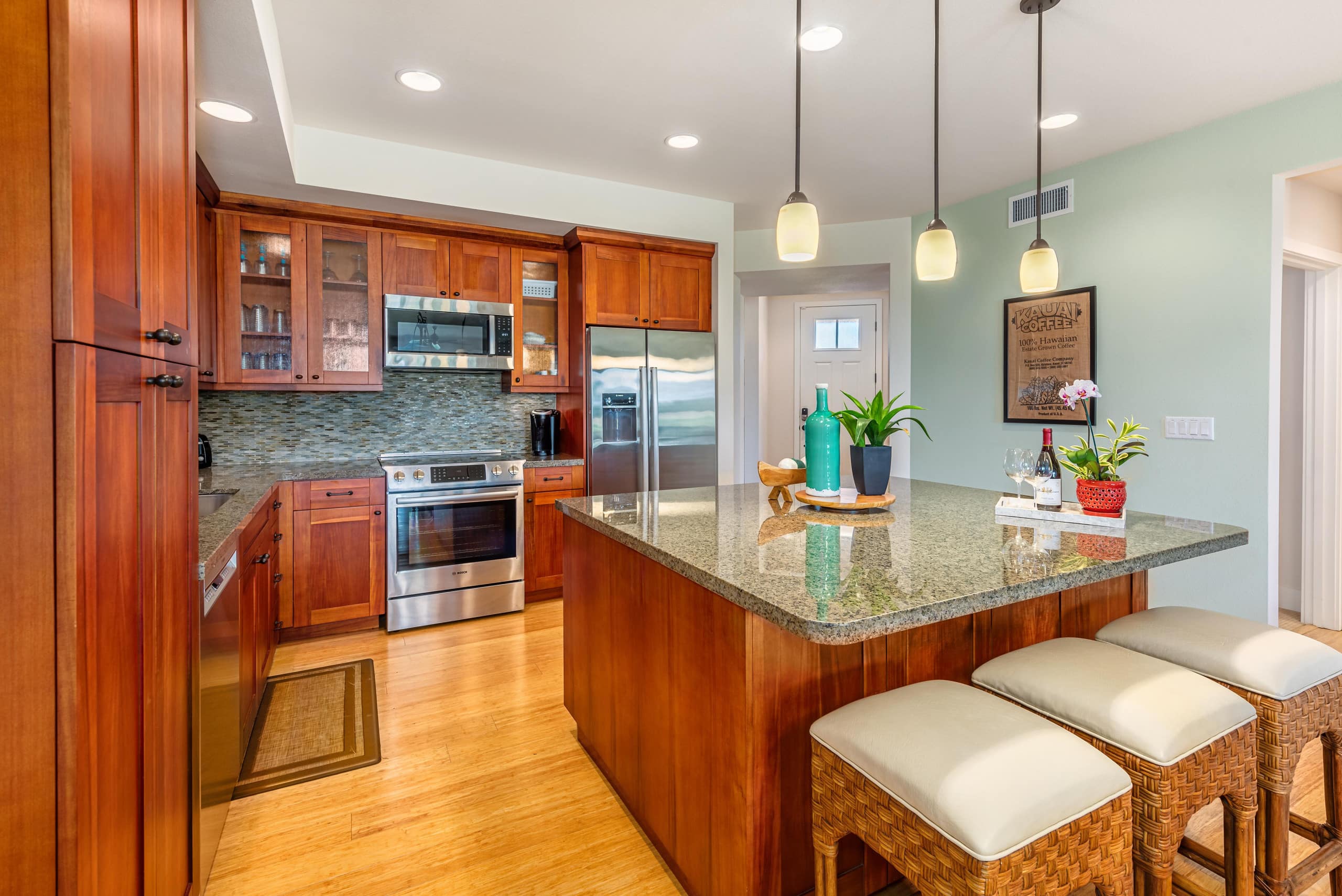 Condo in Koloa · ★4.92 · 3 bedrooms · 4 beds · 3 baths - Image 4