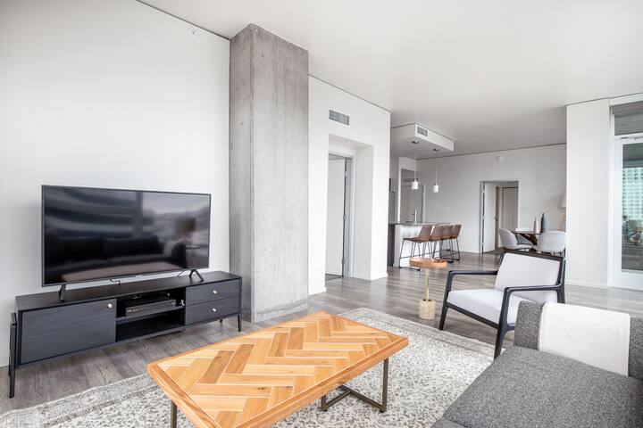 Blueground | S. Lake Union, fitness & rooftop gallery image 2