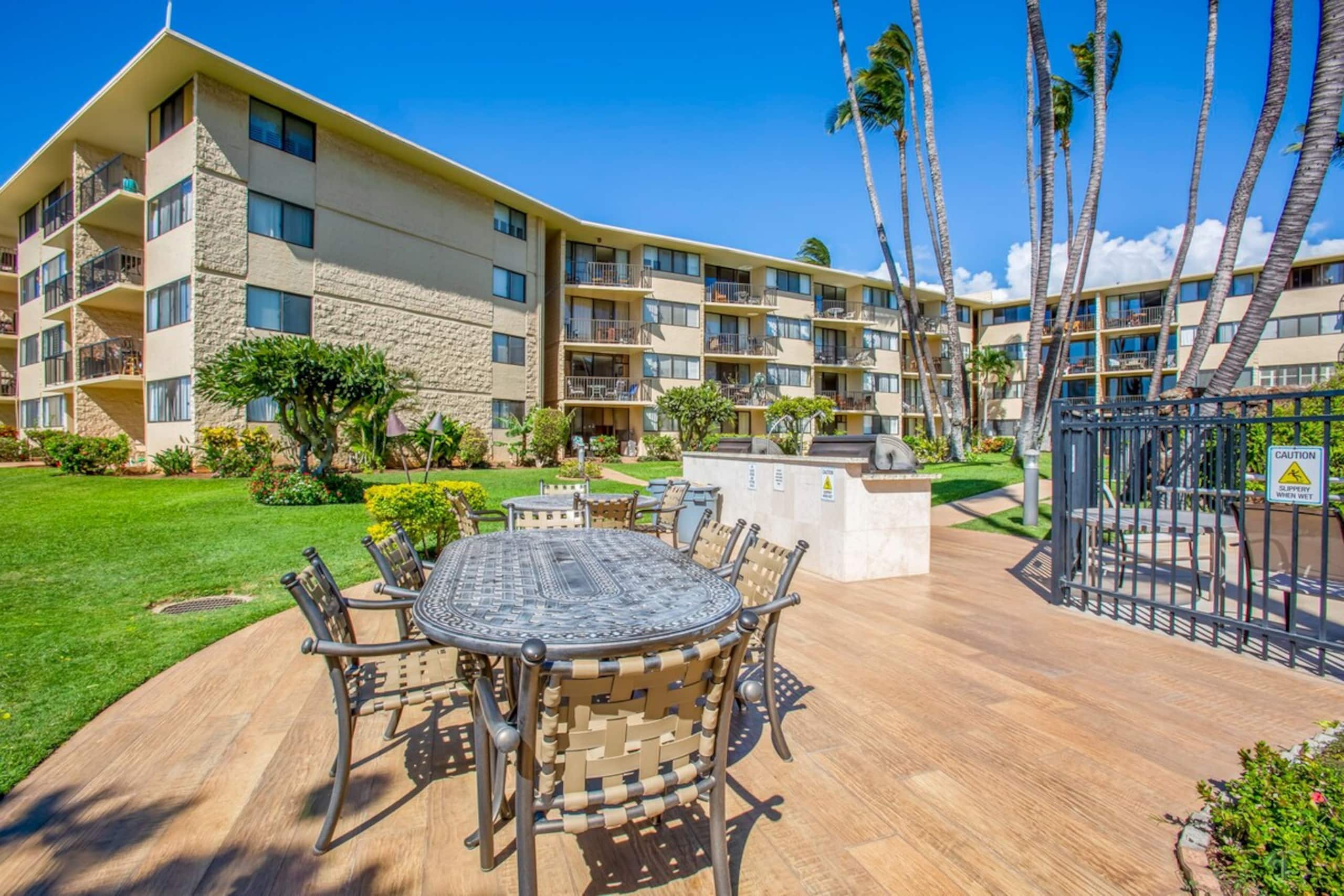Condo in Wailuku · ★4.88 · 2 bedrooms · 2 beds · 2 shared baths - Image 17