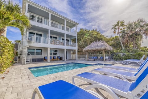 Beach Trail House directly on Gulf Sleeps 12