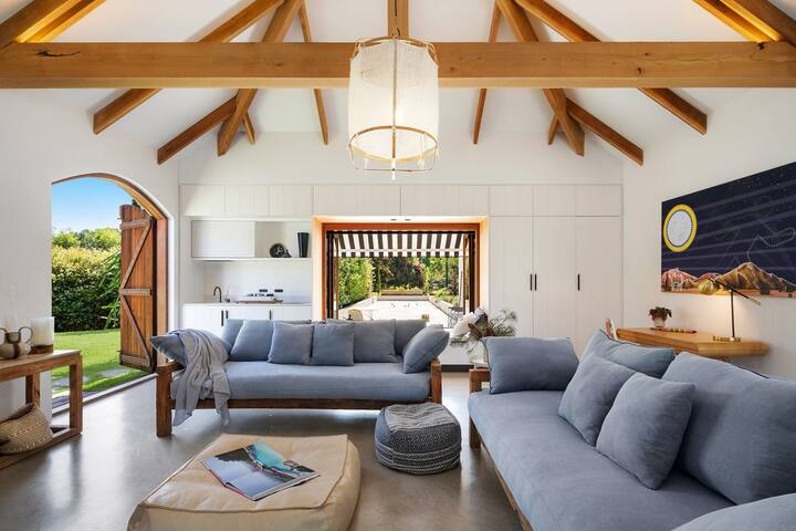 Fairway – Luxury Federal retreat with 14m pool gallery image 4