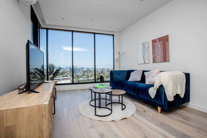 The lively City 2bed 2 bath APT @Footscray