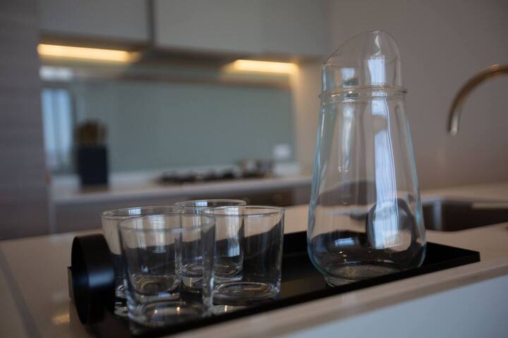 The lively City 2bed 2 bath APT @Footscray
