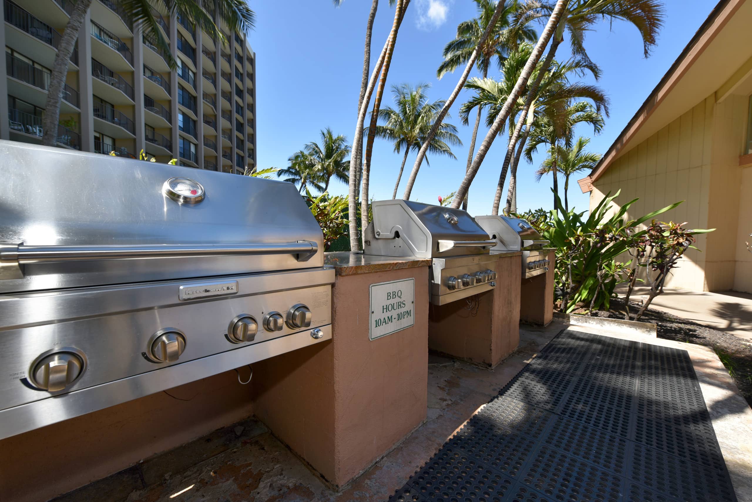 Condo in Lahaina · ★4.45 · 2 bedrooms · 4 beds · 2 baths - Image 53