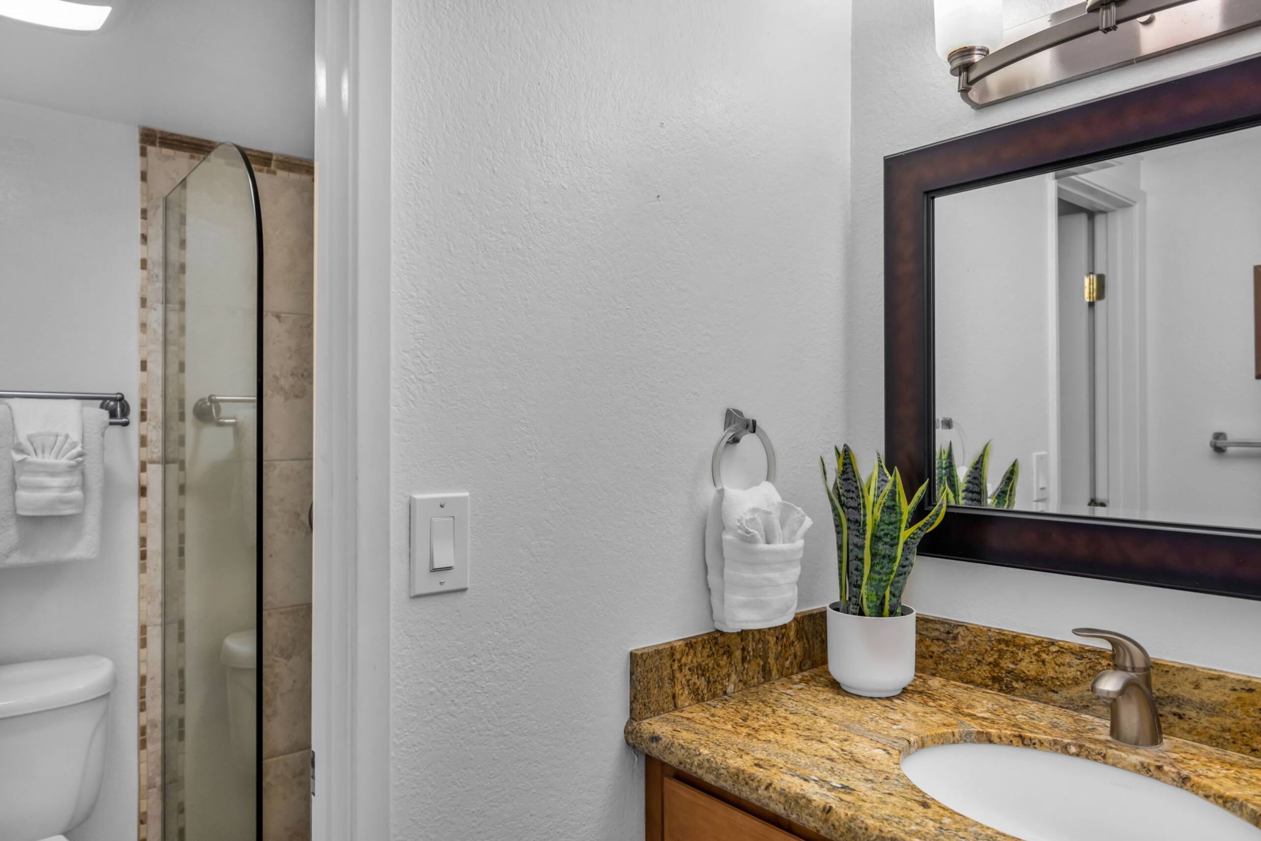 Condo in Lahaina · ★4.45 · 2 bedrooms · 4 beds · 2 baths - Image 34