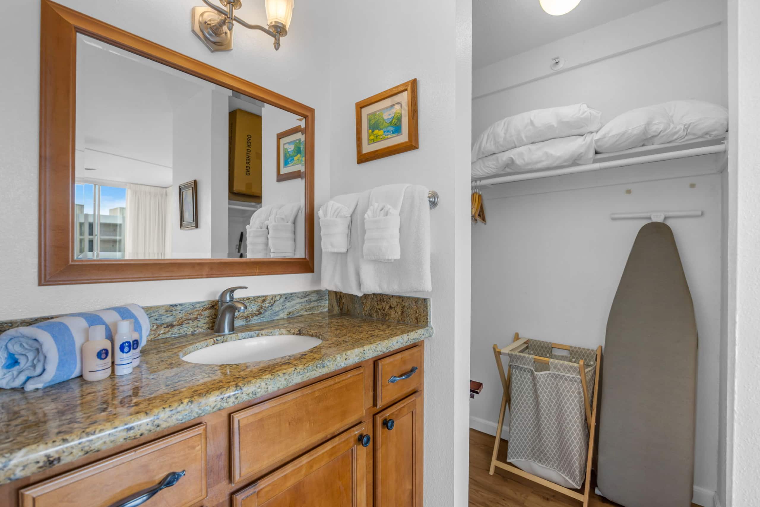 Condo in Lahaina · ★4.45 · 2 bedrooms · 4 beds · 2 baths - Image 31