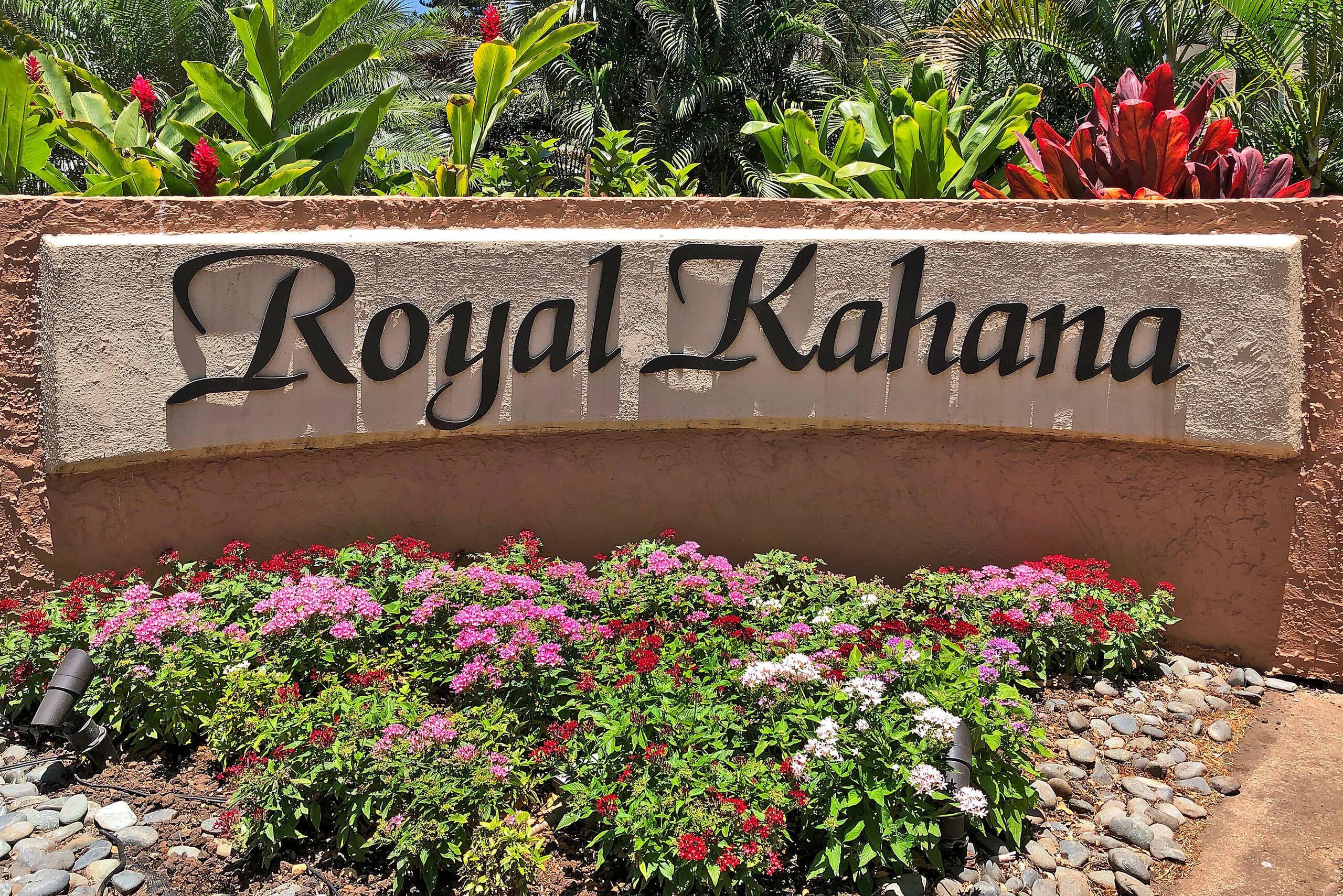 Condo in Lahaina · ★4.45 · 2 bedrooms · 4 beds · 2 baths - Image 39
