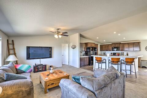 Desert Escape Off I-10 w/ Over 1 Enclosed Acre!