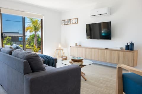 Shore Line Villa @ The Blue Seas