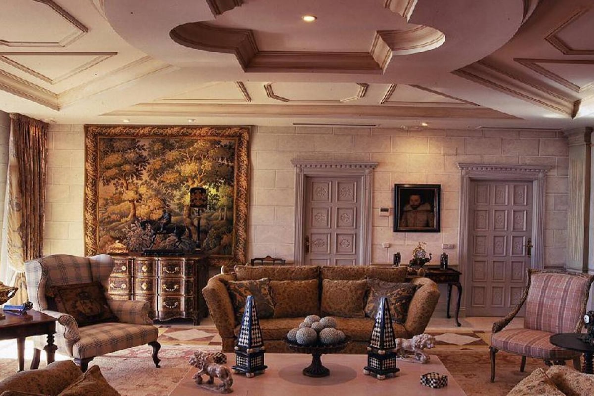 Luxury Waterfront Estate on the Costa del Sol 2