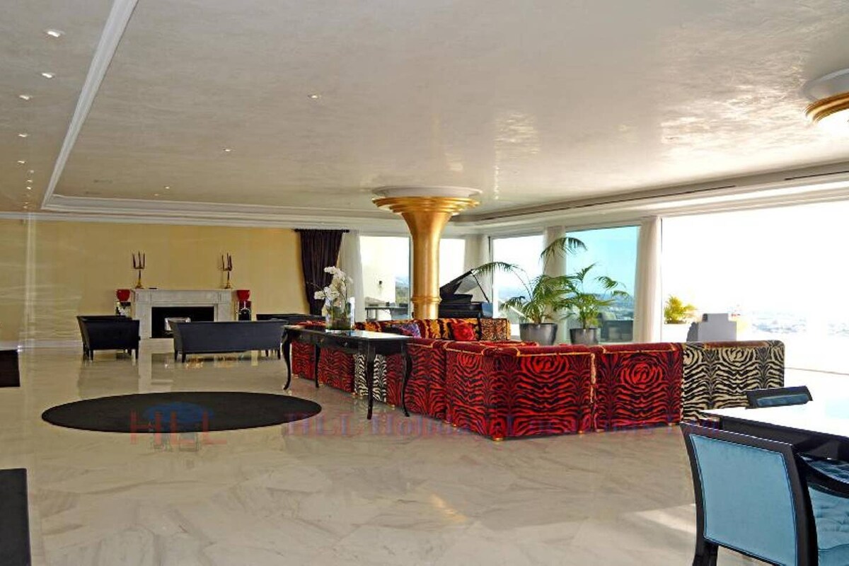 Exceptionally Finest Villa in Sierra Blanca 5